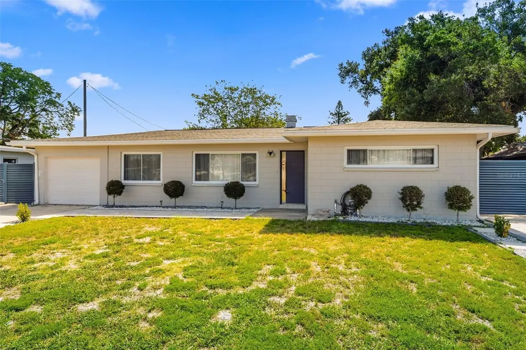 15549 Newport Road Clearwater FL 33764