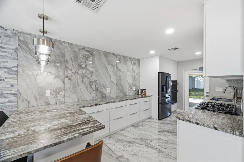 15549 Newport Road Clearwater FL 33764