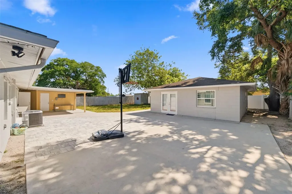 15549 Newport Road Clearwater FL 33764