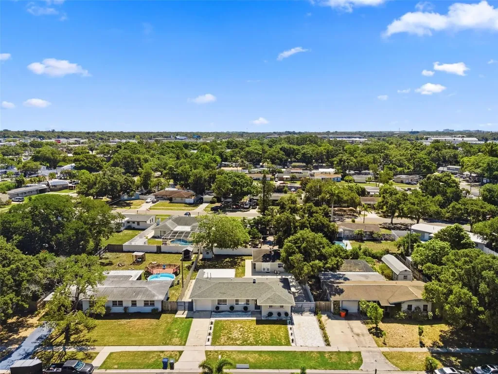 15549 Newport Road Clearwater FL 33764