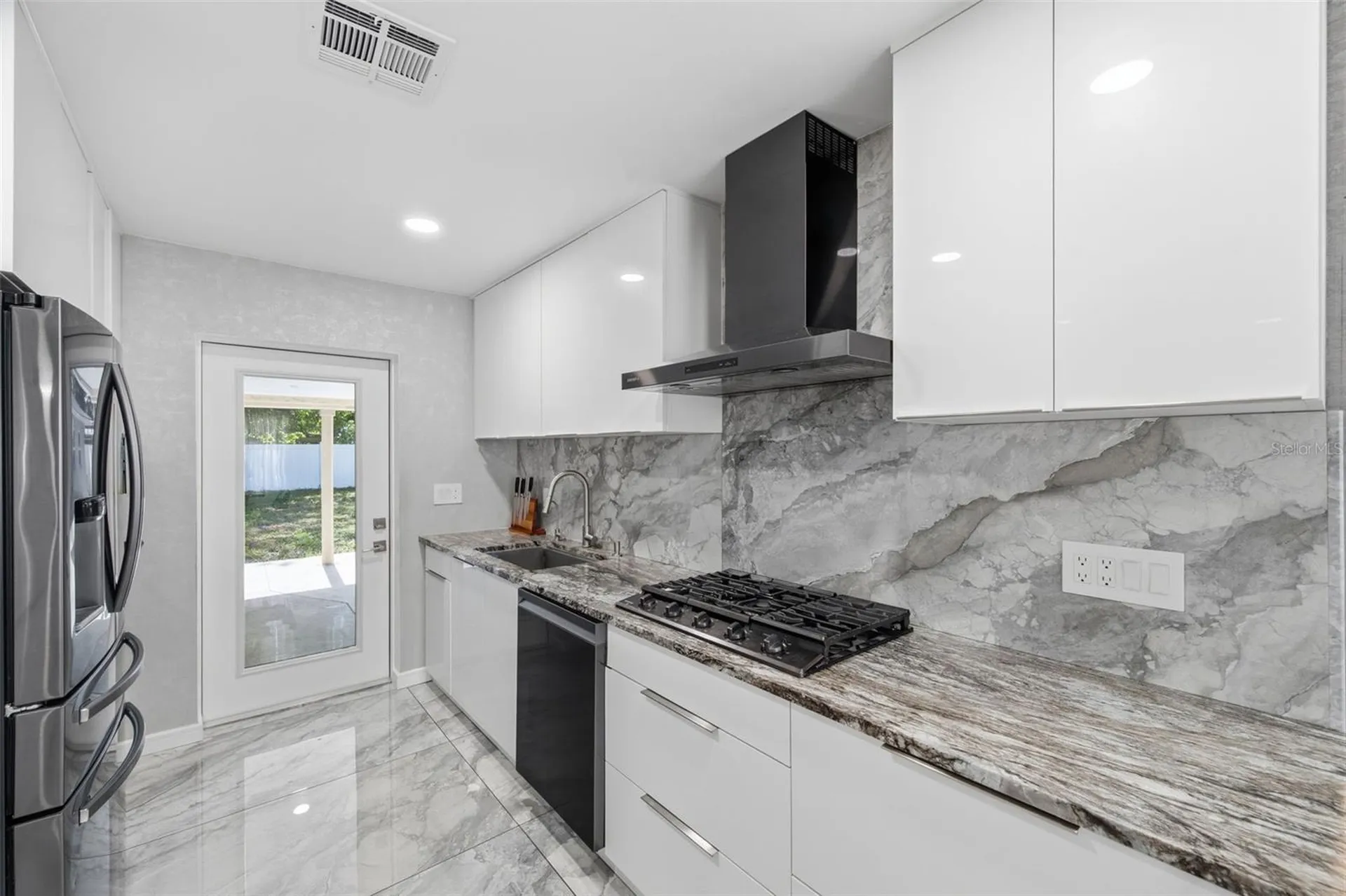 15549 Newport Road Clearwater FL 33764