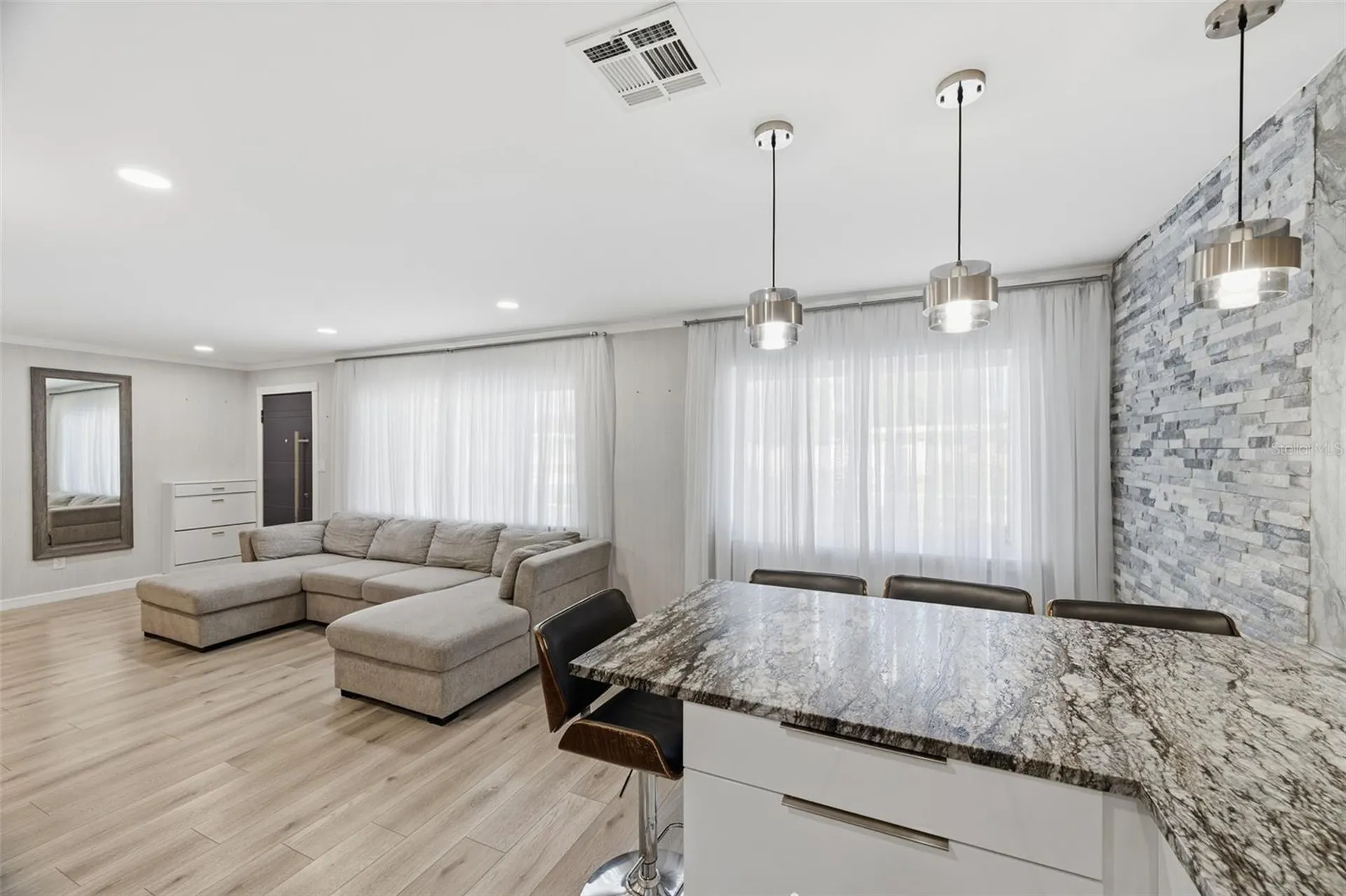 15549 Newport Road Clearwater FL 33764