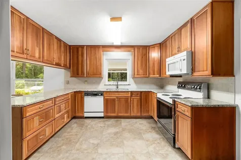 7610 NW 40th Avenue Gainesville FL 32606