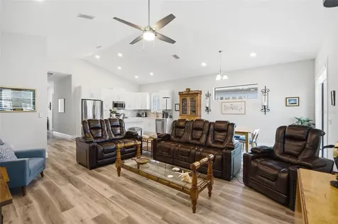 17 Green Circle Palm Coast FL 32164