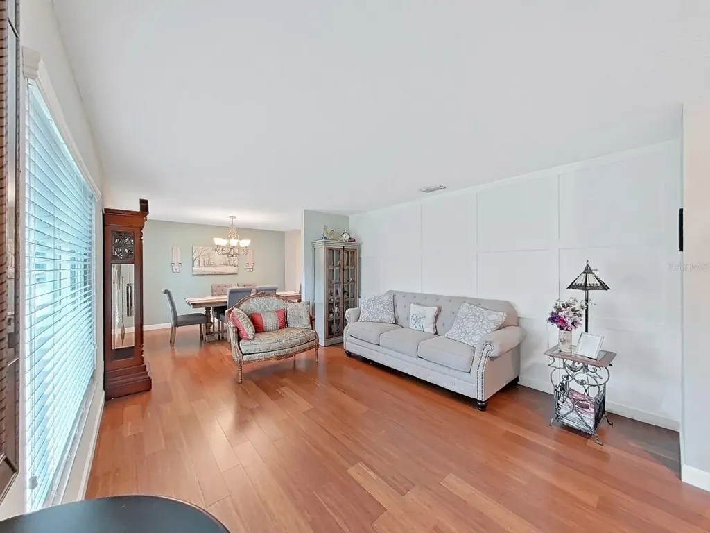 3707 Bloomingdale Avenue Valrico FL 33596