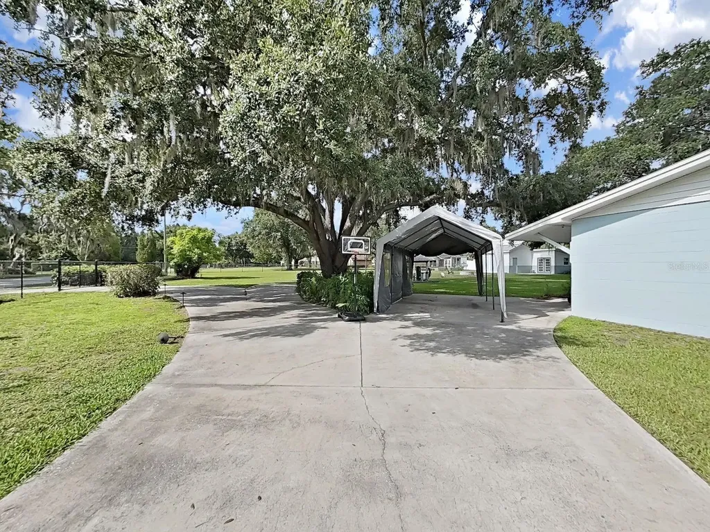 3707 Bloomingdale Avenue Valrico FL 33596
