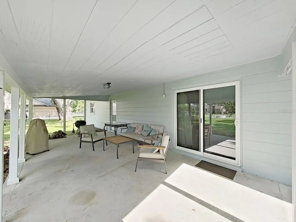 3707 Bloomingdale Avenue Valrico FL 33596