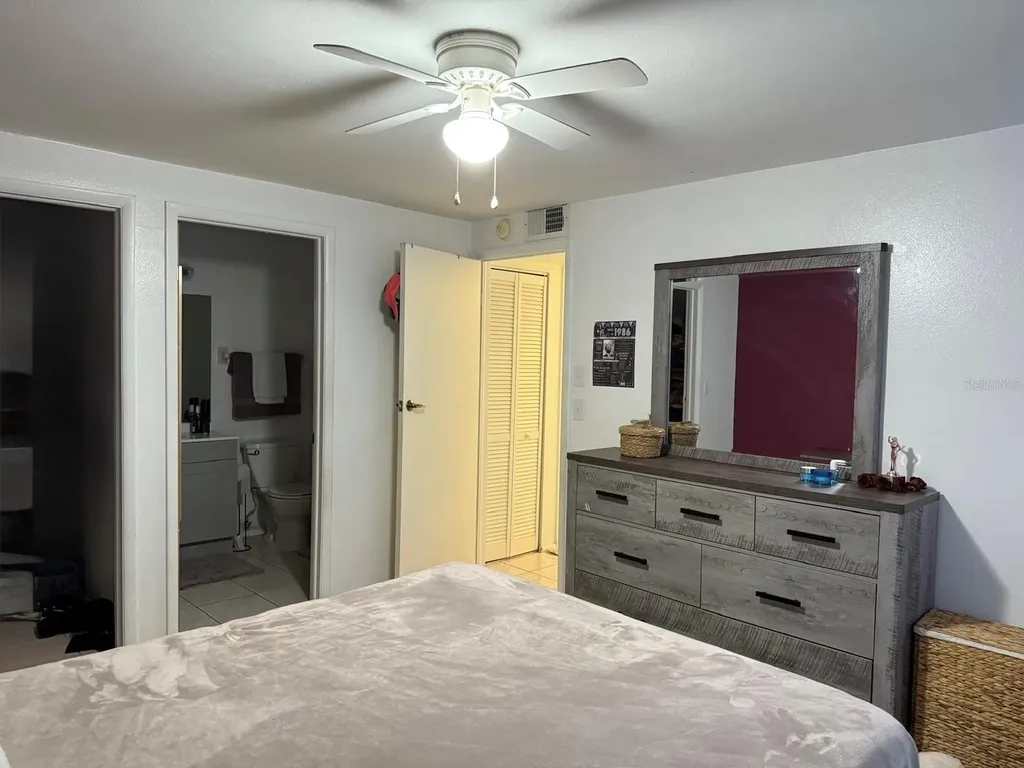 5026 Water Oak Drive Bradenton FL 34207