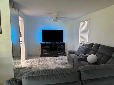 5026 Water Oak Drive Bradenton FL 34207