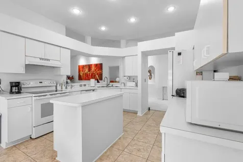 1005 Mcdaniel Street Sun City Center FL 33573