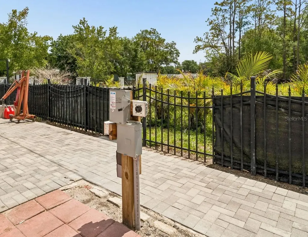 17808 Dogwood Drive Lutz FL 33558
