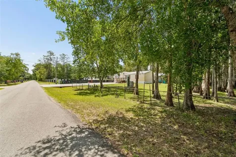 17808 Dogwood Drive Lutz FL 33558