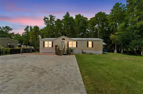 17808 Dogwood Drive Lutz FL 33558