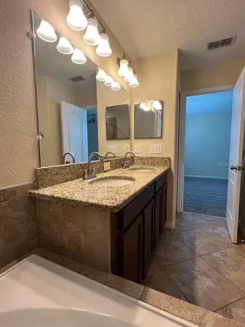 1142 Ballard Green Place Brandon FL 33511