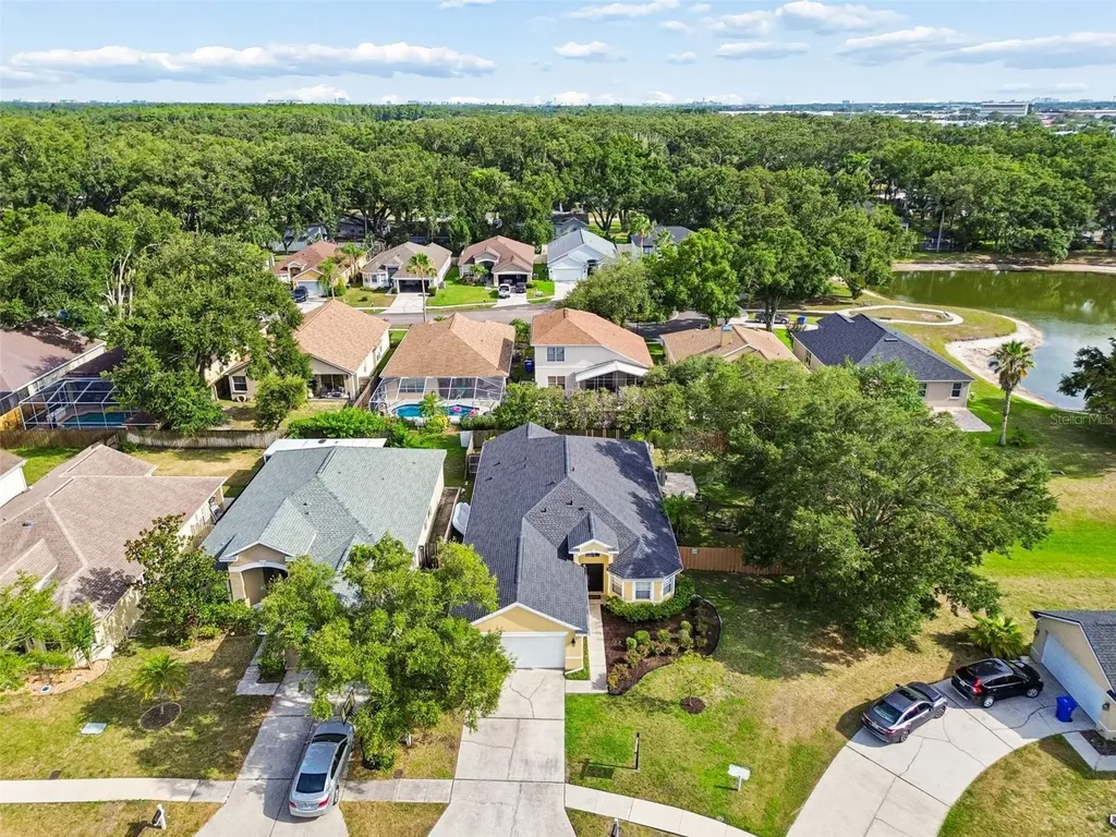 4734 Whispering Wind Avenue Tampa FL 33614