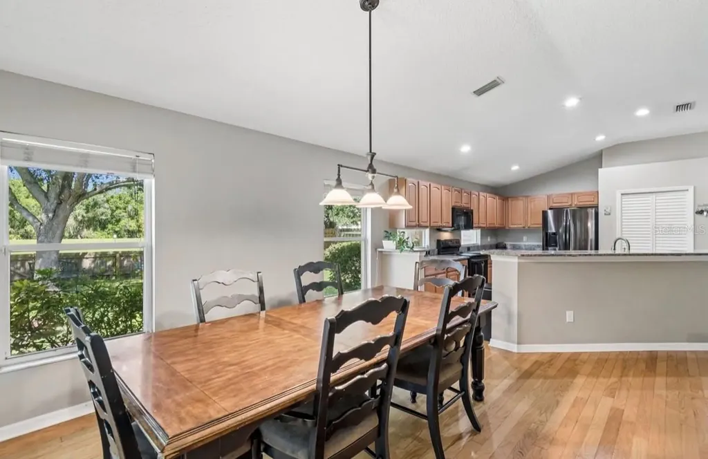 4734 Whispering Wind Avenue Tampa FL 33614