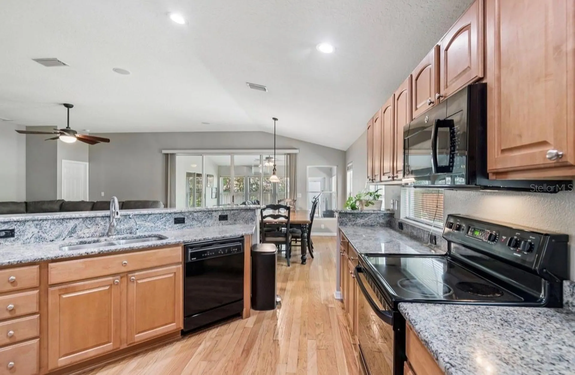 4734 Whispering Wind Avenue Tampa FL 33614