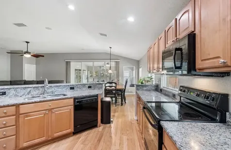 4734 Whispering Wind Avenue Tampa FL 33614