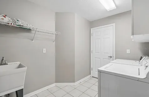 4734 Whispering Wind Avenue Tampa FL 33614
