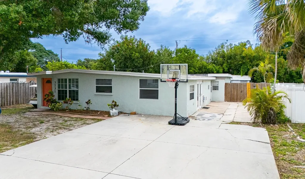 3731 Papai Drive Sarasota FL 34232