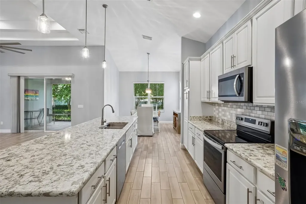 10339 Addison Shore Way Oxford FL 34484