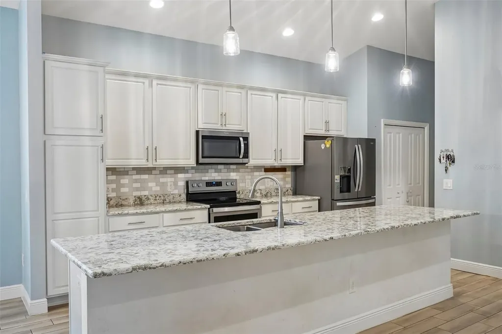 10339 Addison Shore Way Oxford FL 34484