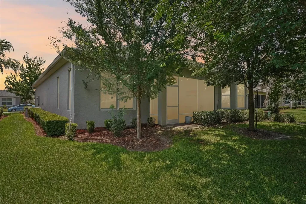 10339 Addison Shore Way Oxford FL 34484