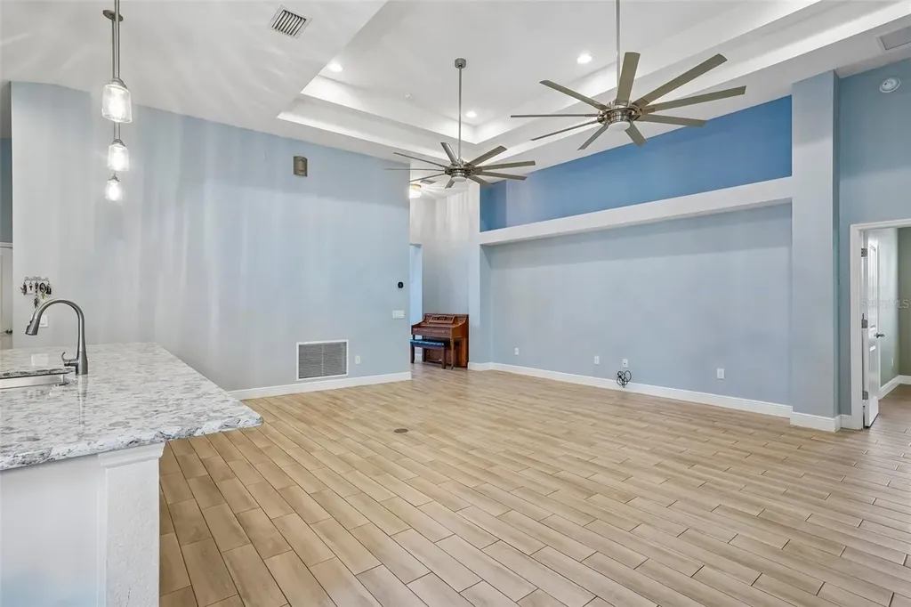 10339 Addison Shore Way Oxford FL 34484