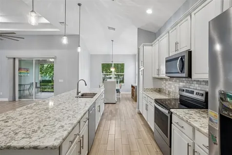 10339 Addison Shore Way Oxford FL 34484