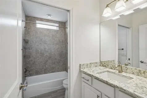 10339 Addison Shore Way Oxford FL 34484