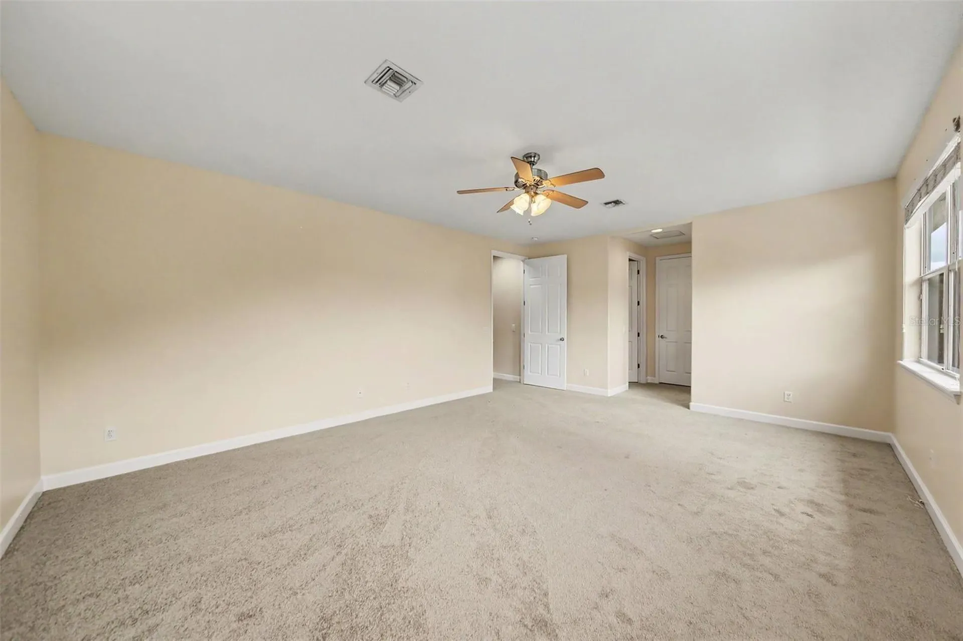 8219 Livorno Drive Orlando FL 32836