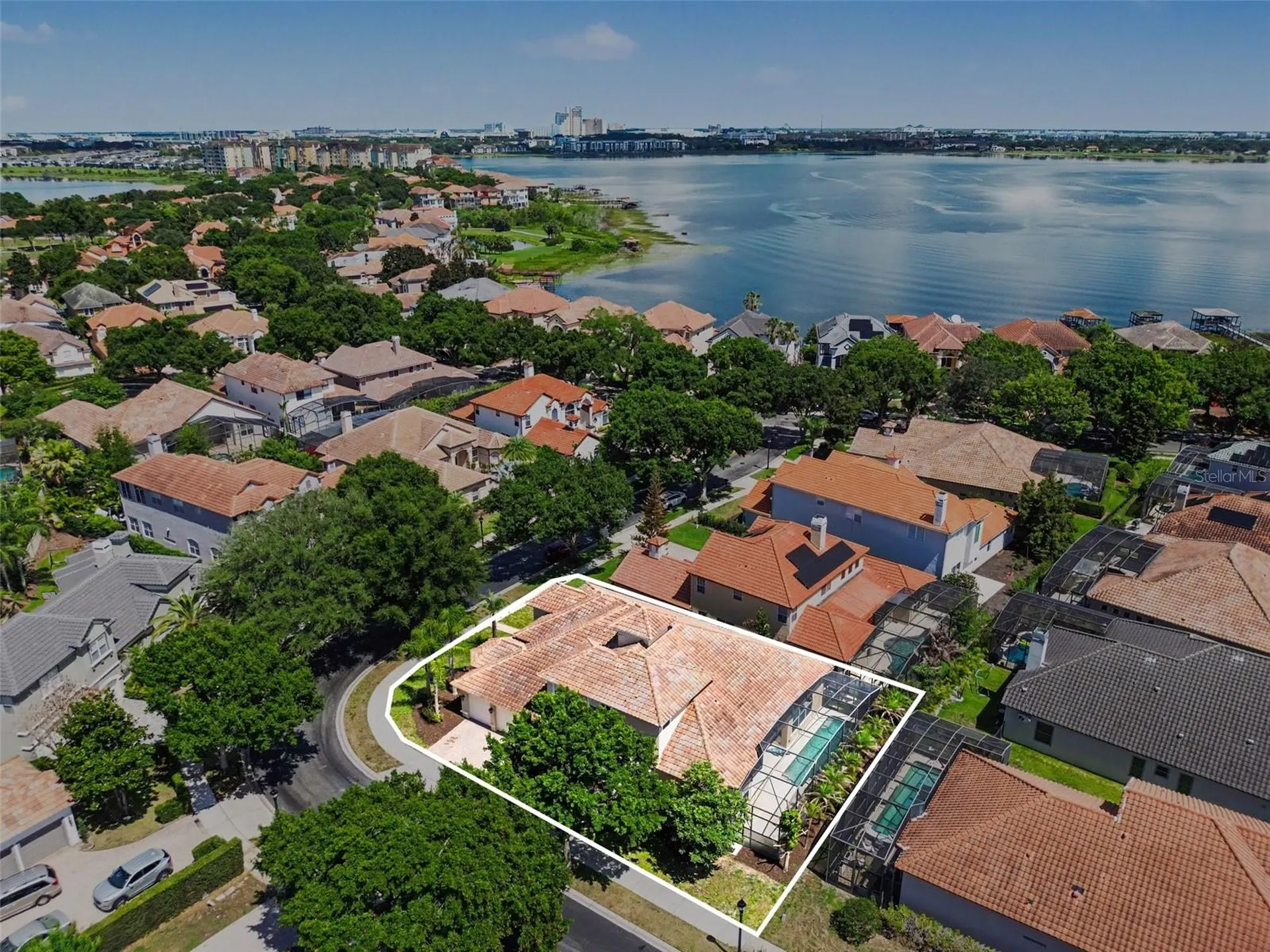 8219 Livorno Drive Orlando FL 32836