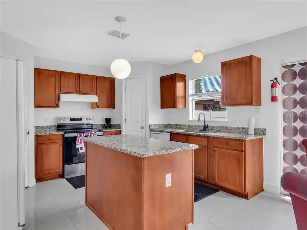 8294 Settlers Creek Loop Lakeland FL 33810