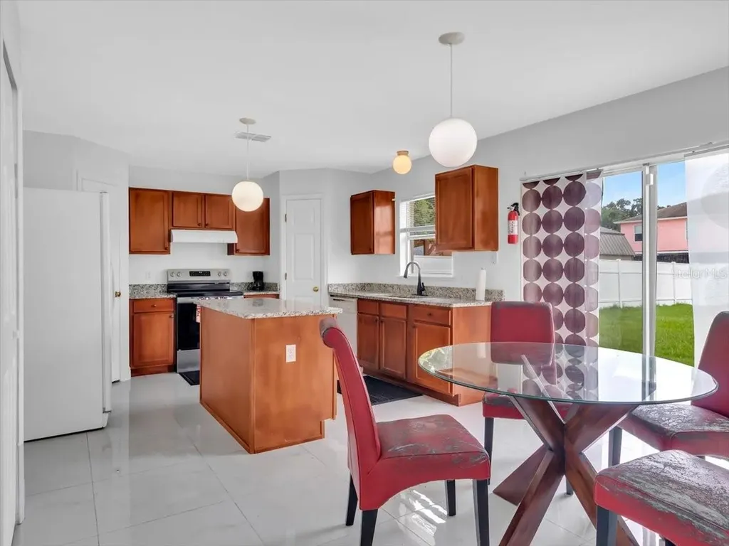 8294 Settlers Creek Loop Lakeland FL 33810