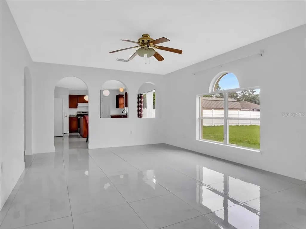 8294 Settlers Creek Loop Lakeland FL 33810