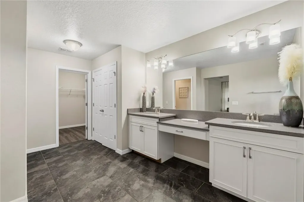 205 Aberdeen Street Davenport FL 33896