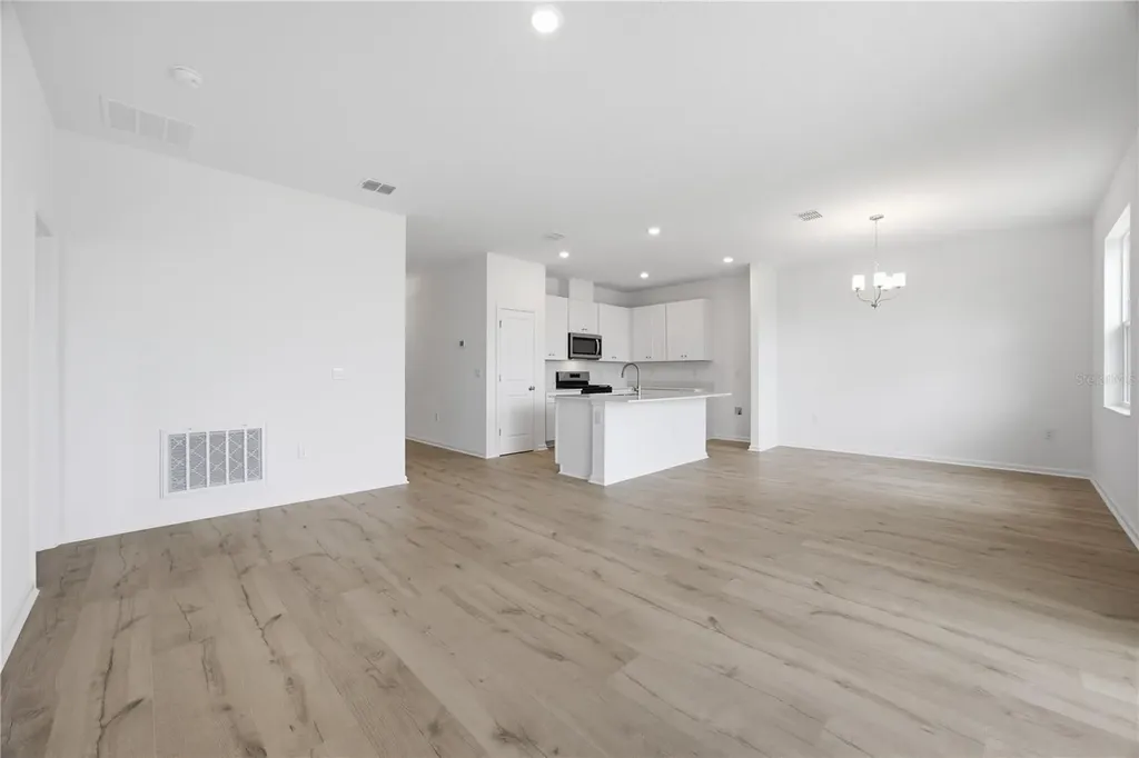6205 Sanders Grove Circle Okahumpka FL 34762