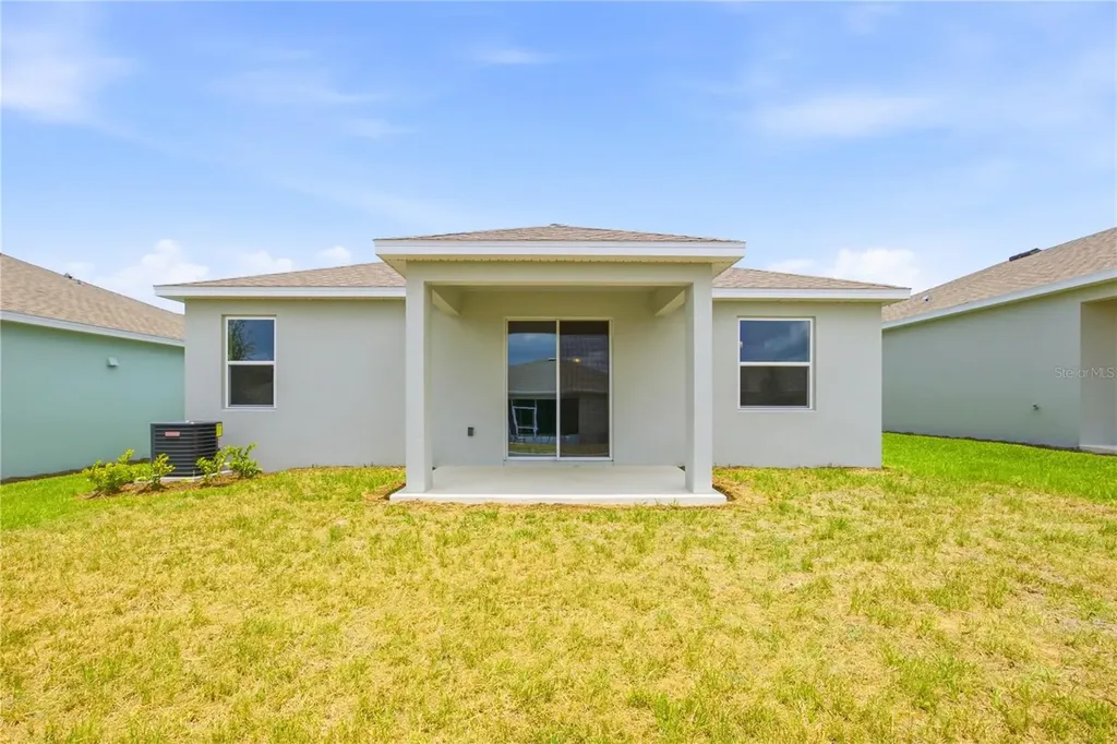 6205 Sanders Grove Circle Okahumpka FL 34762
