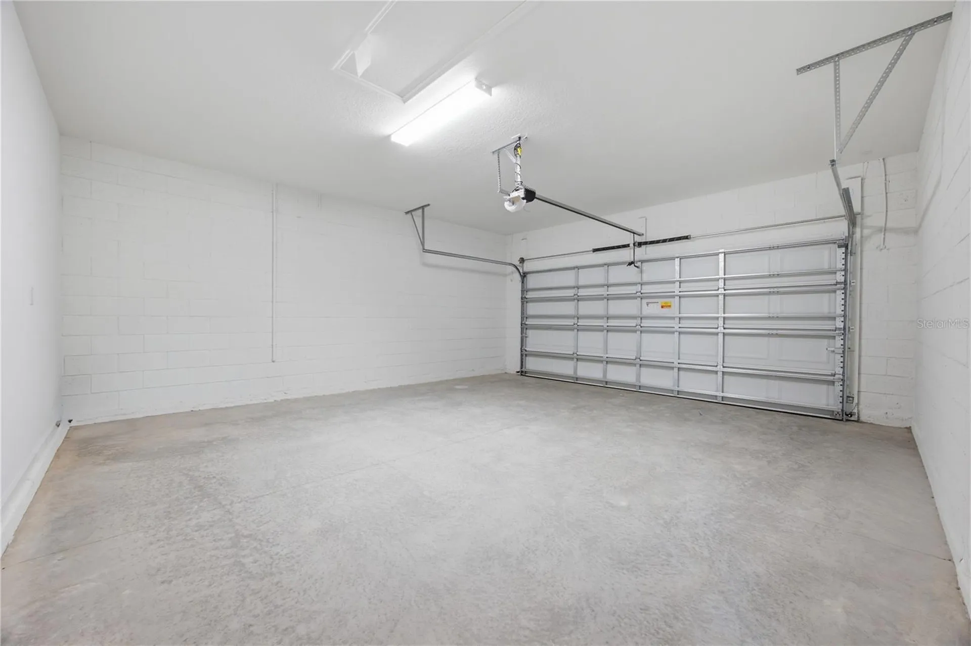 6205 Sanders Grove Circle Okahumpka FL 34762
