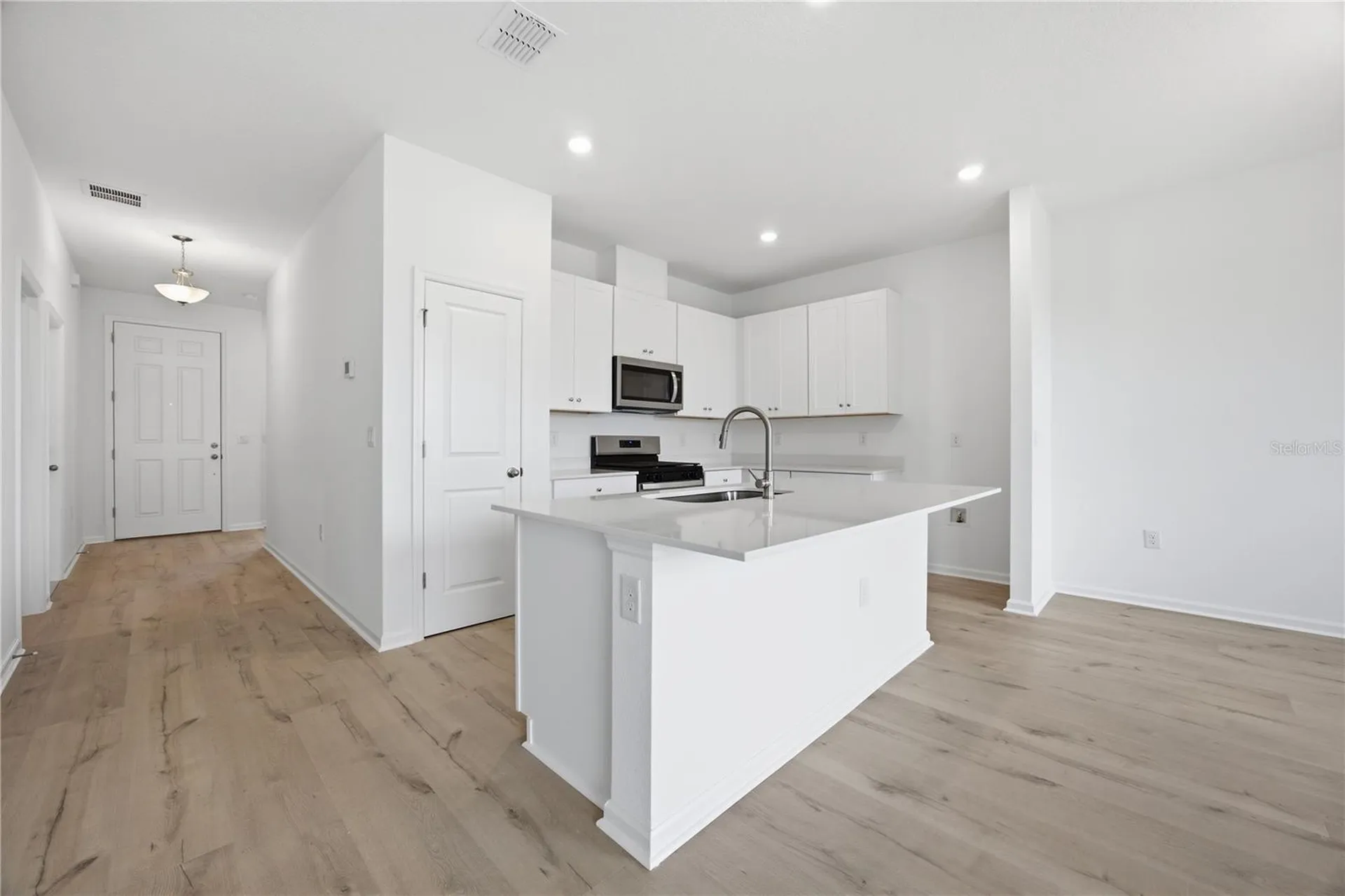6205 Sanders Grove Circle Okahumpka FL 34762