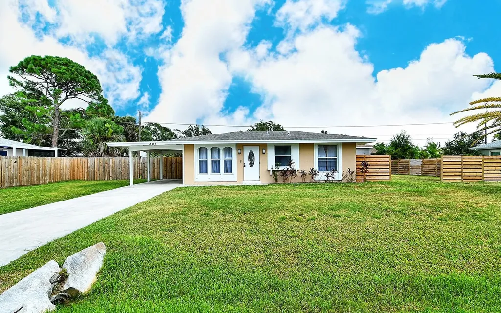 307 Southland Road Venice FL 34293