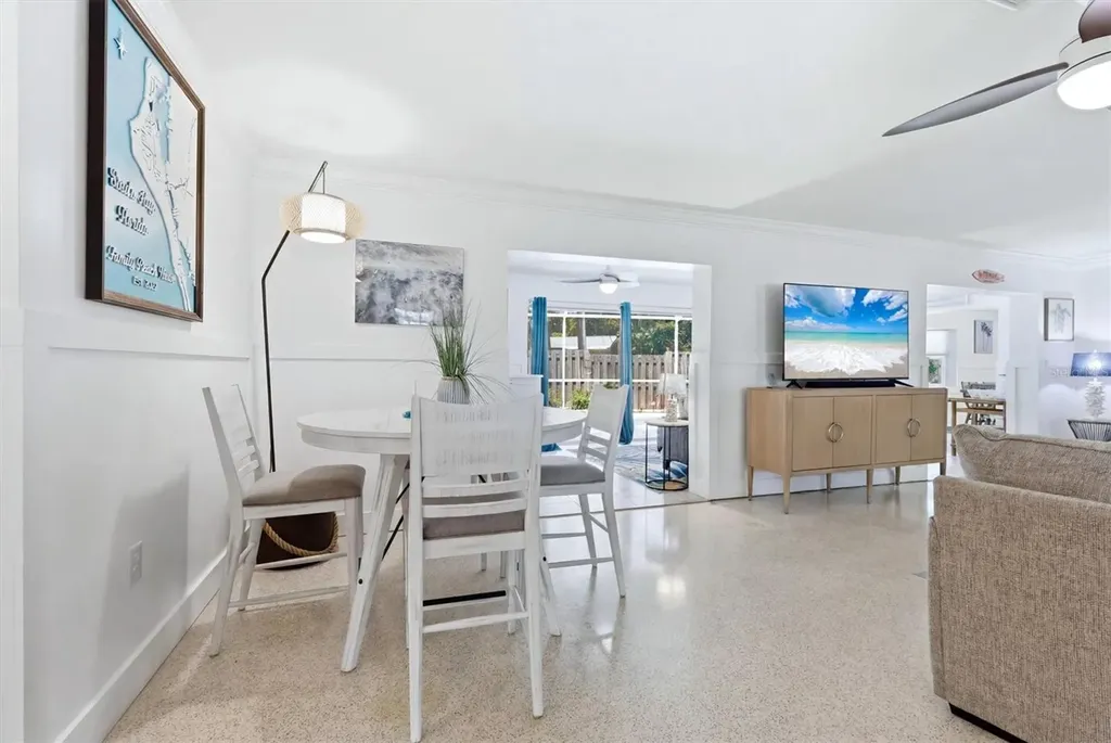 5128 Oxford Drive Sarasota FL 34242