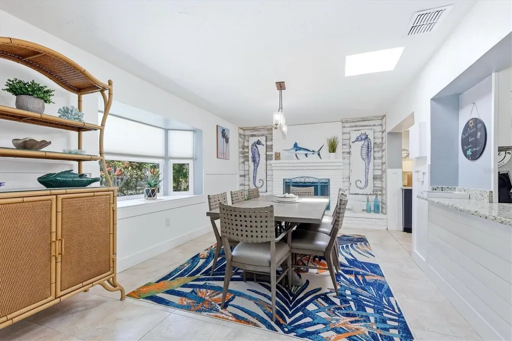 5128 Oxford Drive Sarasota FL 34242