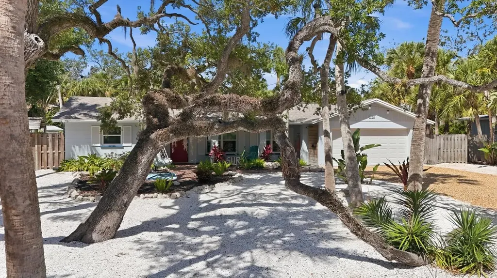 5128 Oxford Drive Sarasota FL 34242