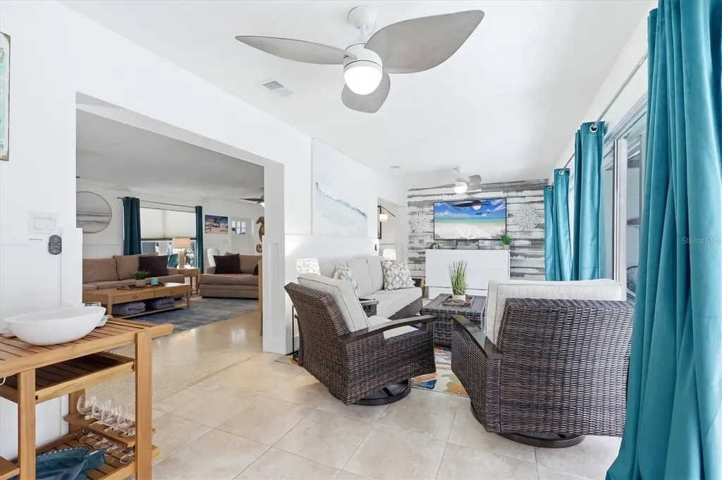 5128 Oxford Drive Sarasota FL 34242