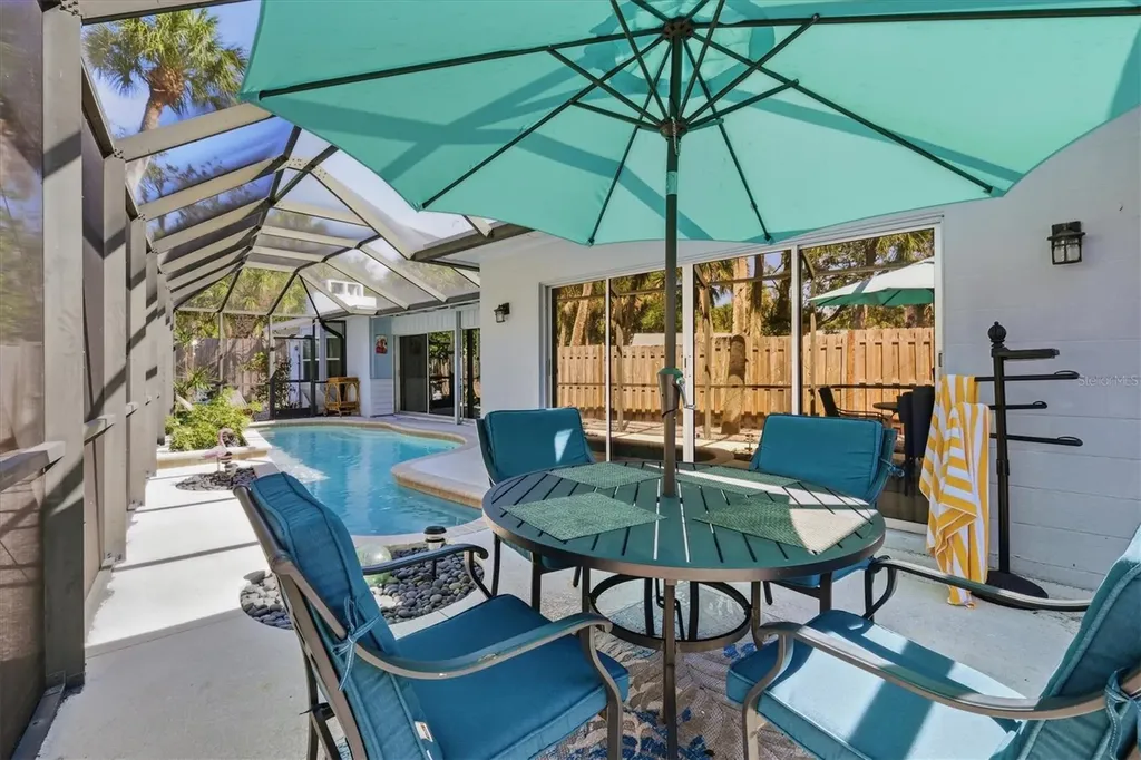5128 Oxford Drive Sarasota FL 34242