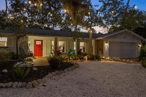 5128 Oxford Drive Sarasota FL 34242