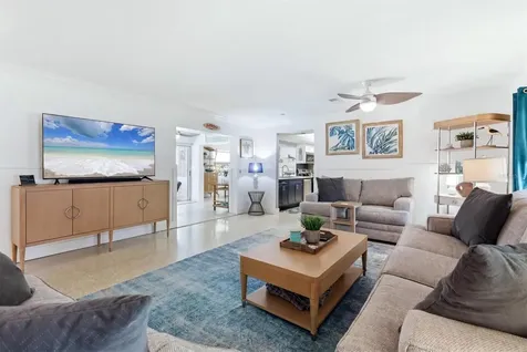 5128 Oxford Drive Sarasota FL 34242