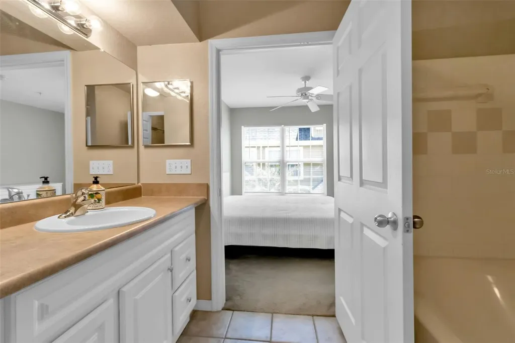 5541 Rosehill Road Sarasota FL 34233