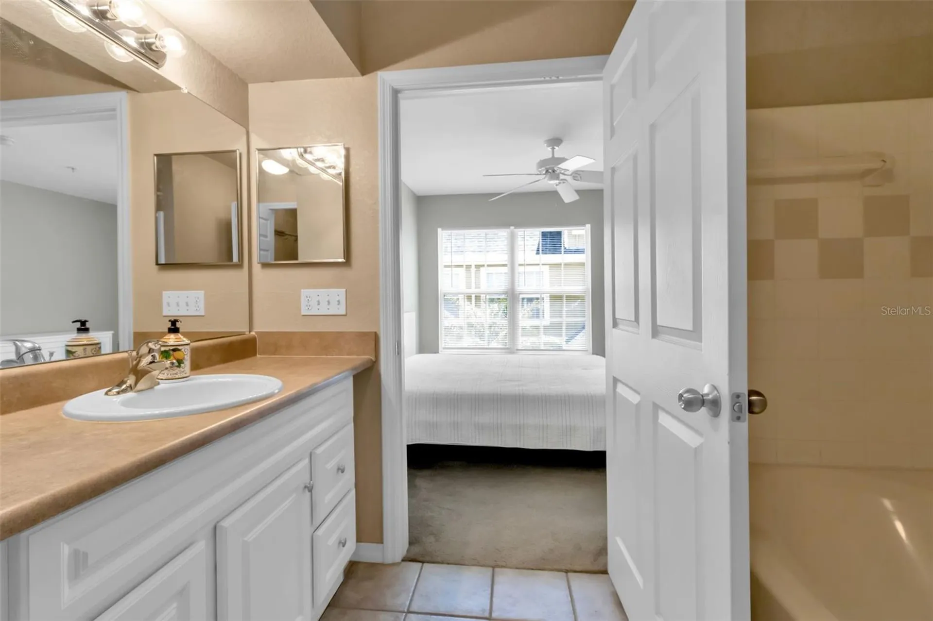 5541 Rosehill Road Sarasota FL 34233